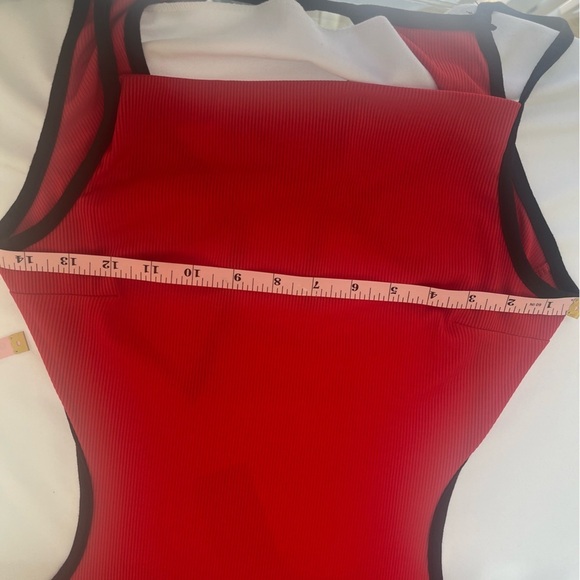 Micas Column Cut-Out Dress, Open Back, Contrast Trim and Leg Slit Red Large - Picture 5 of 11